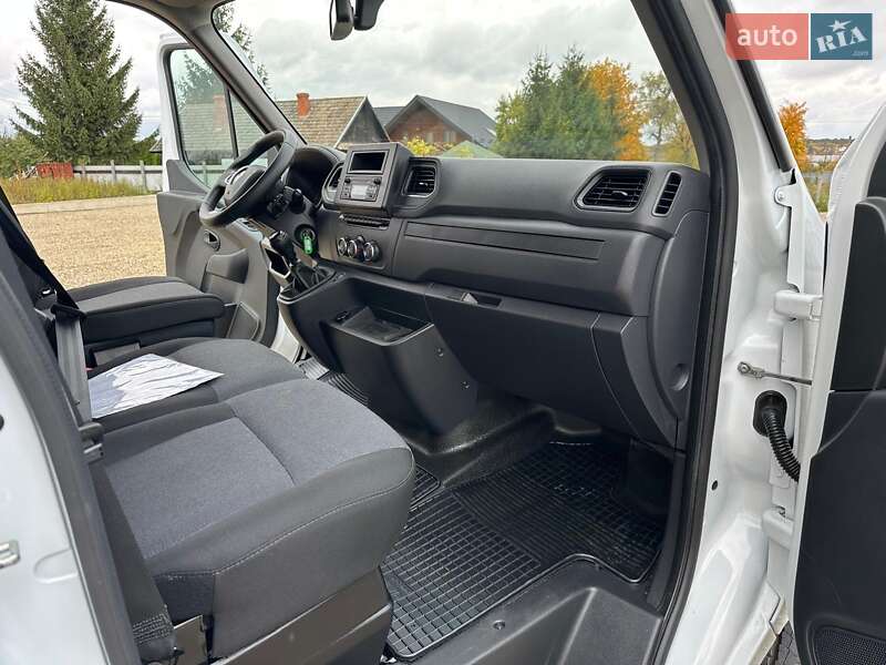 Грузовой фургон Renault Master 2022 в Дубно