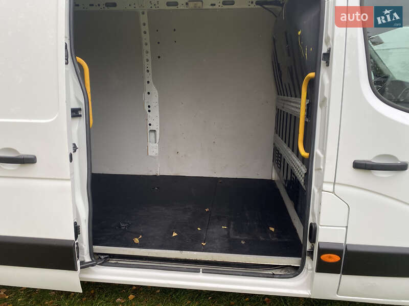 Грузовой фургон Renault Master 2018 в Дубно