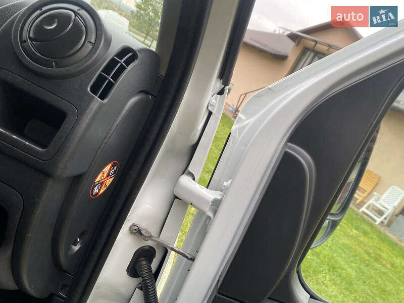 Грузовой фургон Renault Master 2018 в Дубно