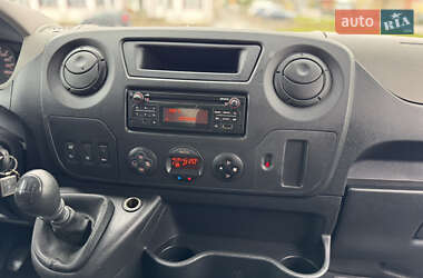 Грузовой фургон Renault Master 2016 в 