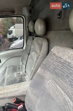 Вантажний фургон Renault Master 2004 в 