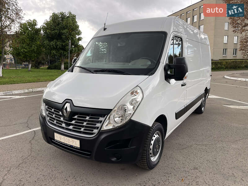 Грузовой фургон Renault Master 2015 в Радивилове