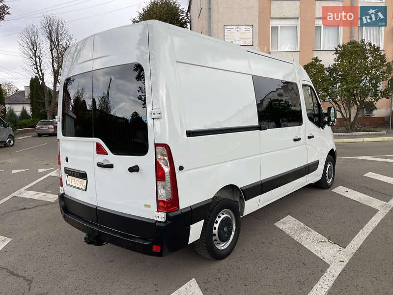Грузовой фургон Renault Master 2015 в Радивилове