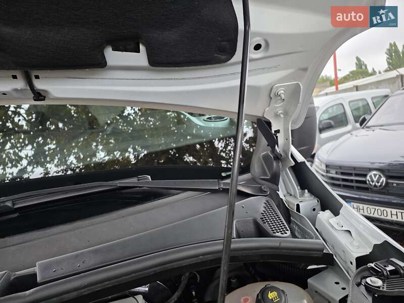Микроавтобус грузовой (до 3,5т) Renault Master 2021 в Одессе