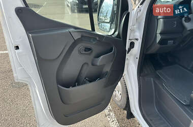 Грузопассажирский фургон Renault Master 2019 в Львове