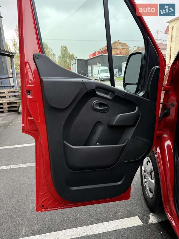 Грузовой фургон Renault Master 2022 в Киеве фото 23 Грузовой фургон Renault Master 2022 в Киеве