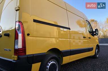 Грузовой фургон Renault Master 2022 в 