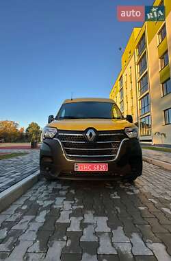Грузовой фургон Renault Master 2022 в 