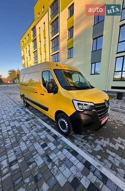 Грузовой фургон Renault Master 2022 в 