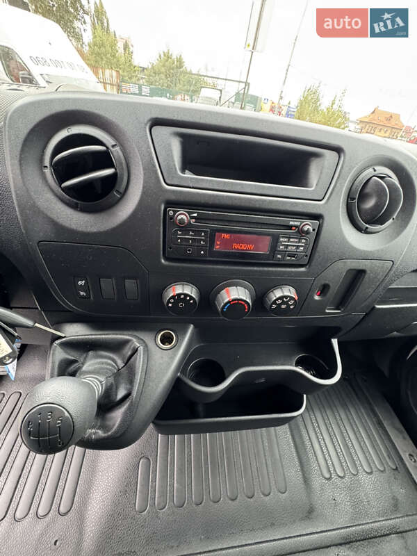 Вантажопасажирський фургон Renault Master 2015 в Києві фото 20 Вантажопасажирський фургон Renault Master 2015 в Києві