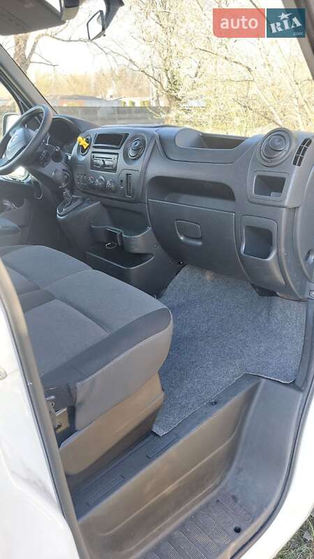 Грузовой фургон Renault Master 2018 в Дубно