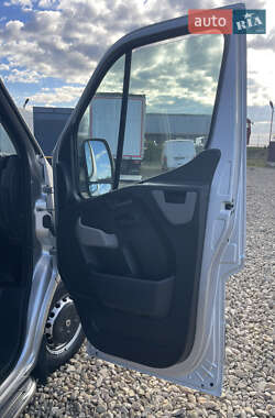 Грузовой фургон Renault Master 2017 в 