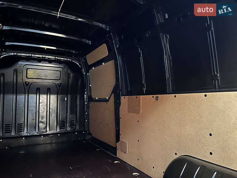 Грузовой фургон Renault Master 2020 в Тернополе