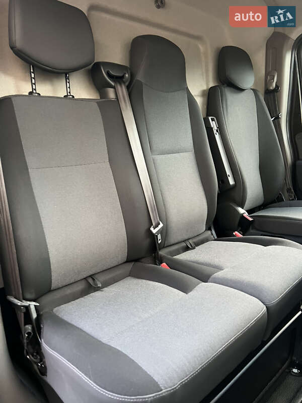 Грузовой фургон Renault Master 2020 в Тернополе