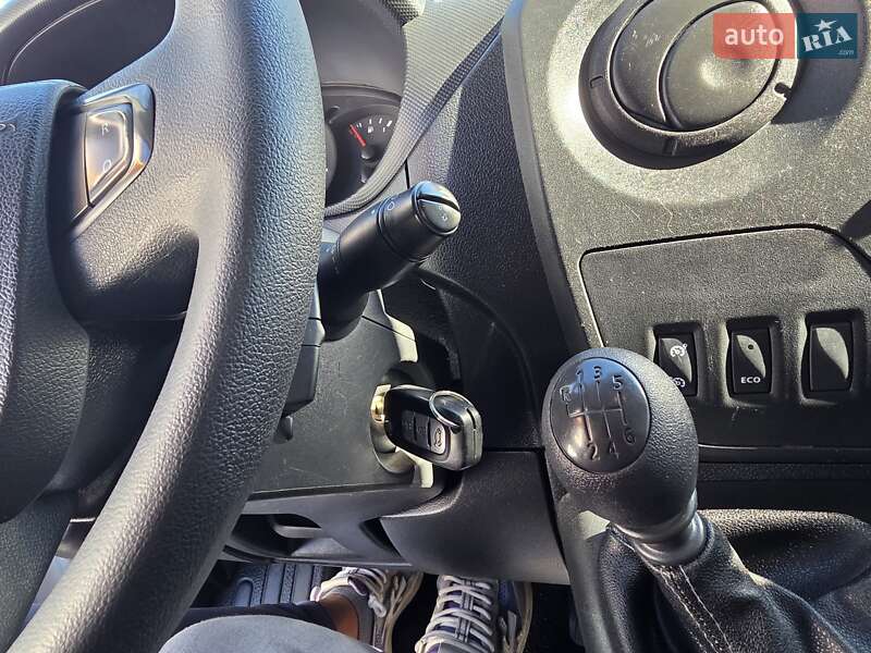 Вантажопасажирський фургон Renault Master 2018 в Одесі фото 52 Вантажопасажирський фургон Renault Master 2018 в Одесі