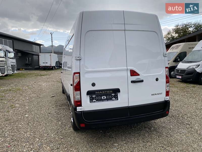 Грузовой фургон Renault Master 2021 в Хусте