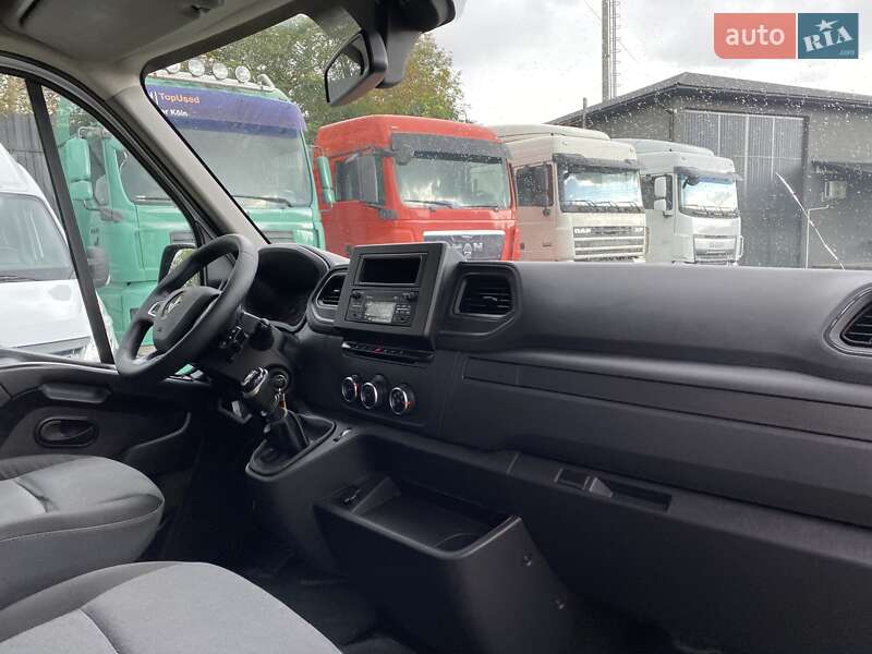 Грузовой фургон Renault Master 2021 в Хусте