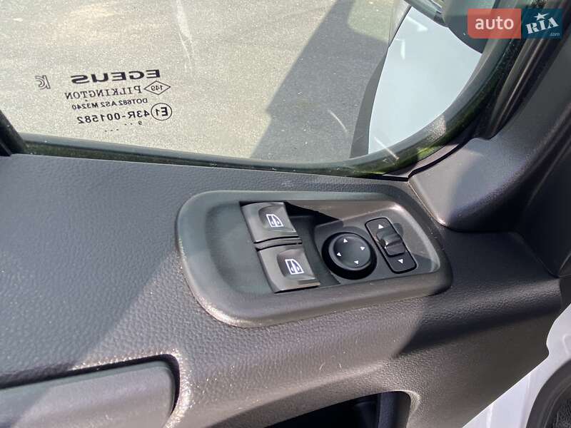 Грузовой фургон Renault Master 2019 в Львове