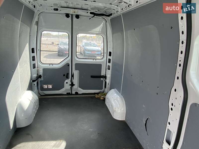 Грузовой фургон Renault Master 2019 в Львове