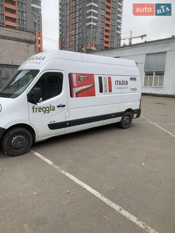 Грузовой фургон Renault Master 2012 в Киеве
