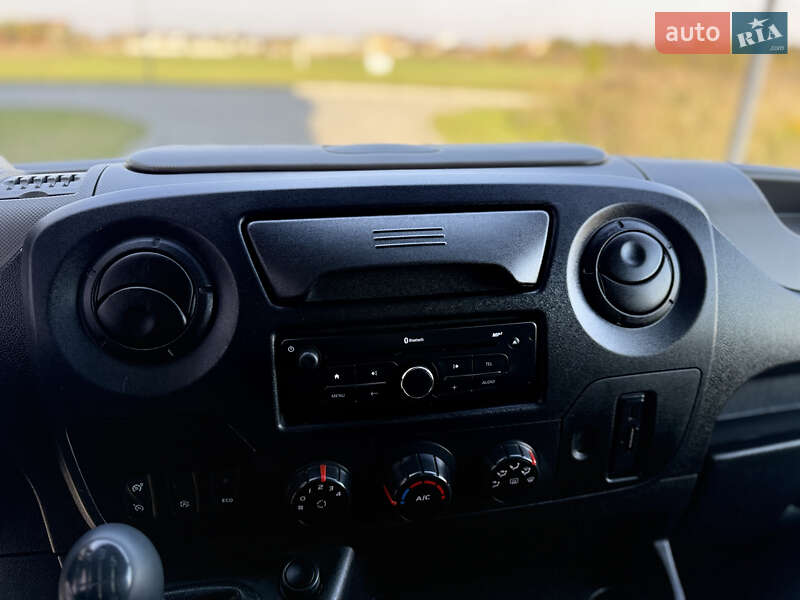 Вантажний фургон Renault Master 2016 в Рівному фото 12 Вантажний фургон Renault Master 2016 в Рівному