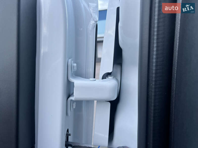 Мікроавтобус вантажний (до 3,5т) Renault Master 2022 в Бердичеві