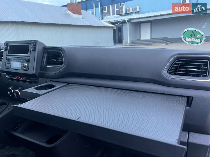 Мікроавтобус вантажний (до 3,5т) Renault Master 2022 в Бердичеві