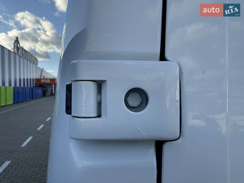 Грузовой фургон Renault Master 2023 в Дубно