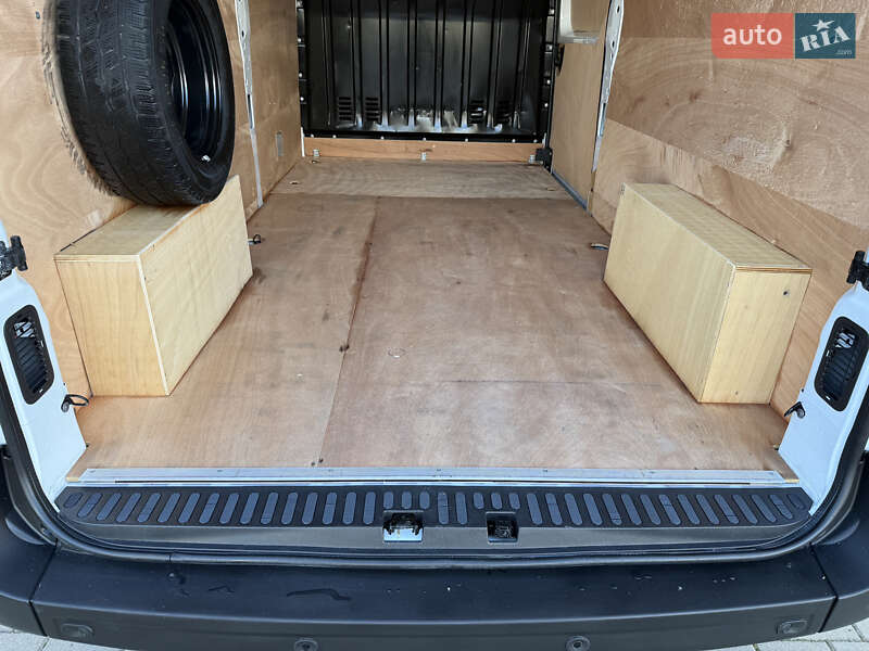 Грузовой фургон Renault Master 2023 в Дубно