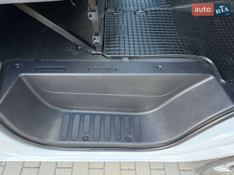 Грузовой фургон Renault Master 2023 в Дубно