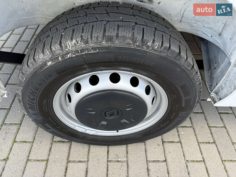 Грузовой фургон Renault Master 2023 в Дубно