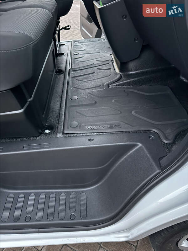 Вантажний фургон Renault Master 2022 в Києві