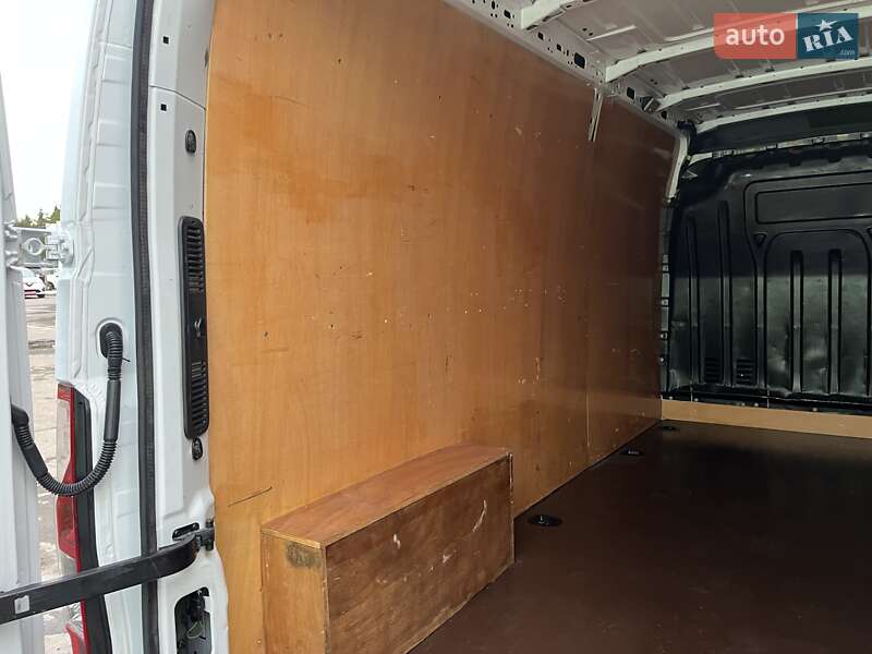 Грузовой фургон Renault Master 2020 в Дубно