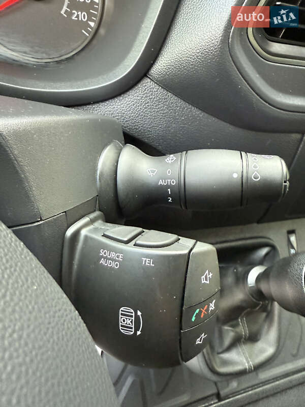 Вантажний фургон Renault Master 2022 в Києві