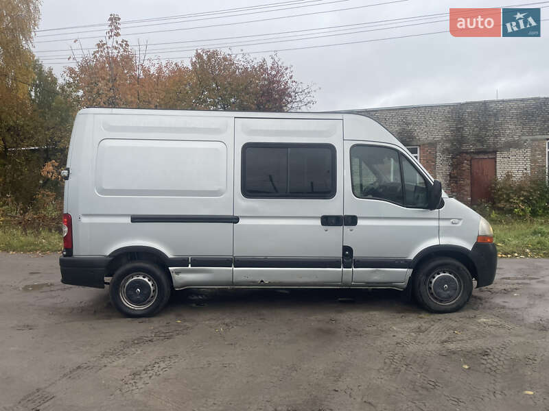 Вантажопасажирський фургон Renault Master 2005 в Рава-Руській