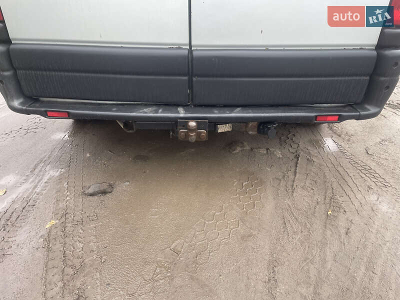 Вантажопасажирський фургон Renault Master 2005 в Рава-Руській