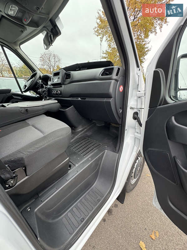 Грузовой фургон Renault Master 2020 в Киеве