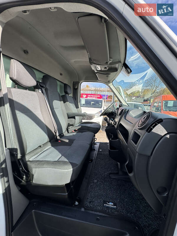 Вантажний фургон Renault Master 2018 в Києві фото 21 Вантажний фургон Renault Master 2018 в Києві