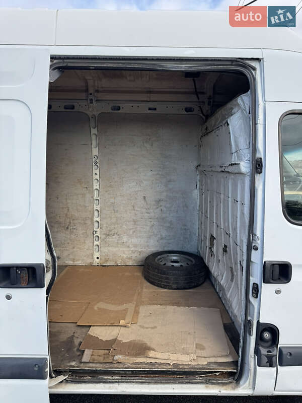 Вантажний фургон Renault Master 2009 в Львові фото 10 Вантажний фургон Renault Master 2009 в Львові