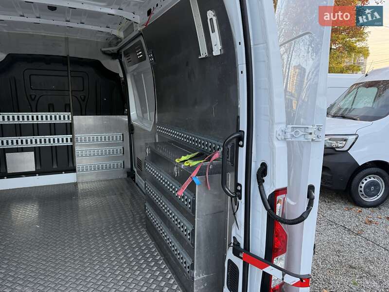 Грузовой фургон Renault Master 2021 в Одессе