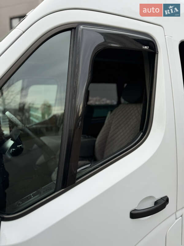 Микроавтобус Renault Master 2015 в Киеве