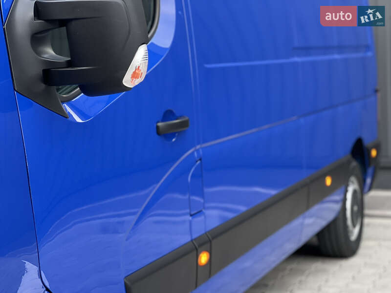 Вантажний фургон Renault Master 2020 в Дубні