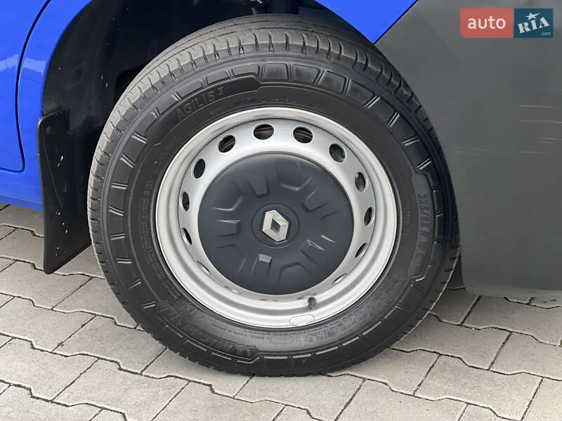 Вантажний фургон Renault Master 2020 в Дубні