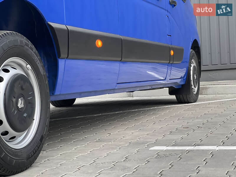 Вантажний фургон Renault Master 2020 в Дубні