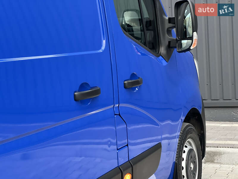 Вантажний фургон Renault Master 2020 в Дубні