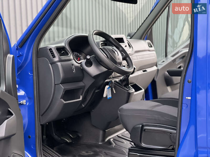 Вантажний фургон Renault Master 2020 в Дубні