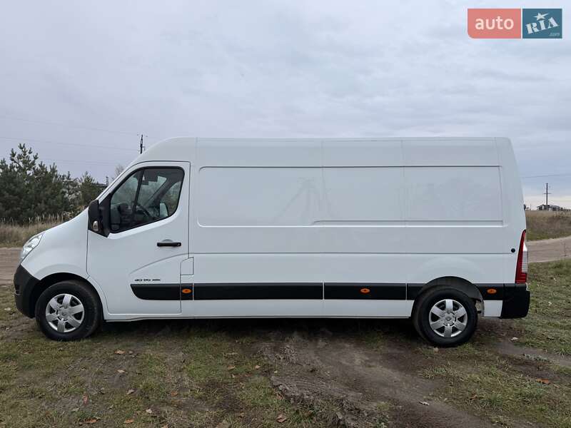 Грузовой фургон Renault Master 2017 в Львове