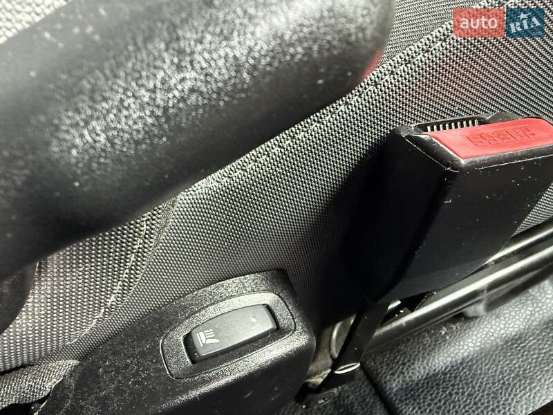 Грузовой фургон Renault Master 2017 в Львове