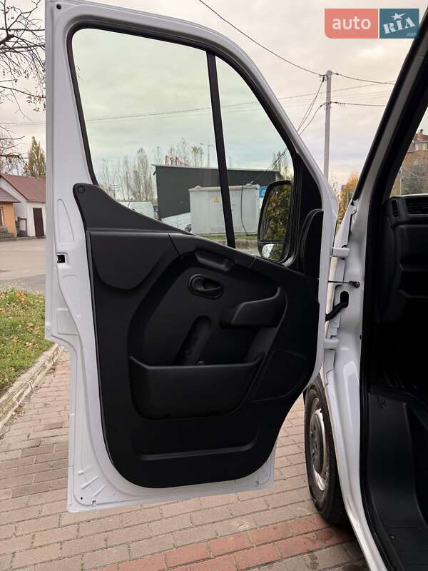 Грузовой фургон Renault Master 2021 в Киеве