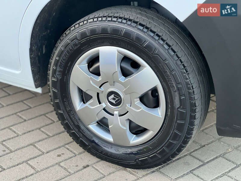 Грузовой фургон Renault Master 2023 в Дубно фото 44 Грузовой фургон Renault Master 2023 в Дубно